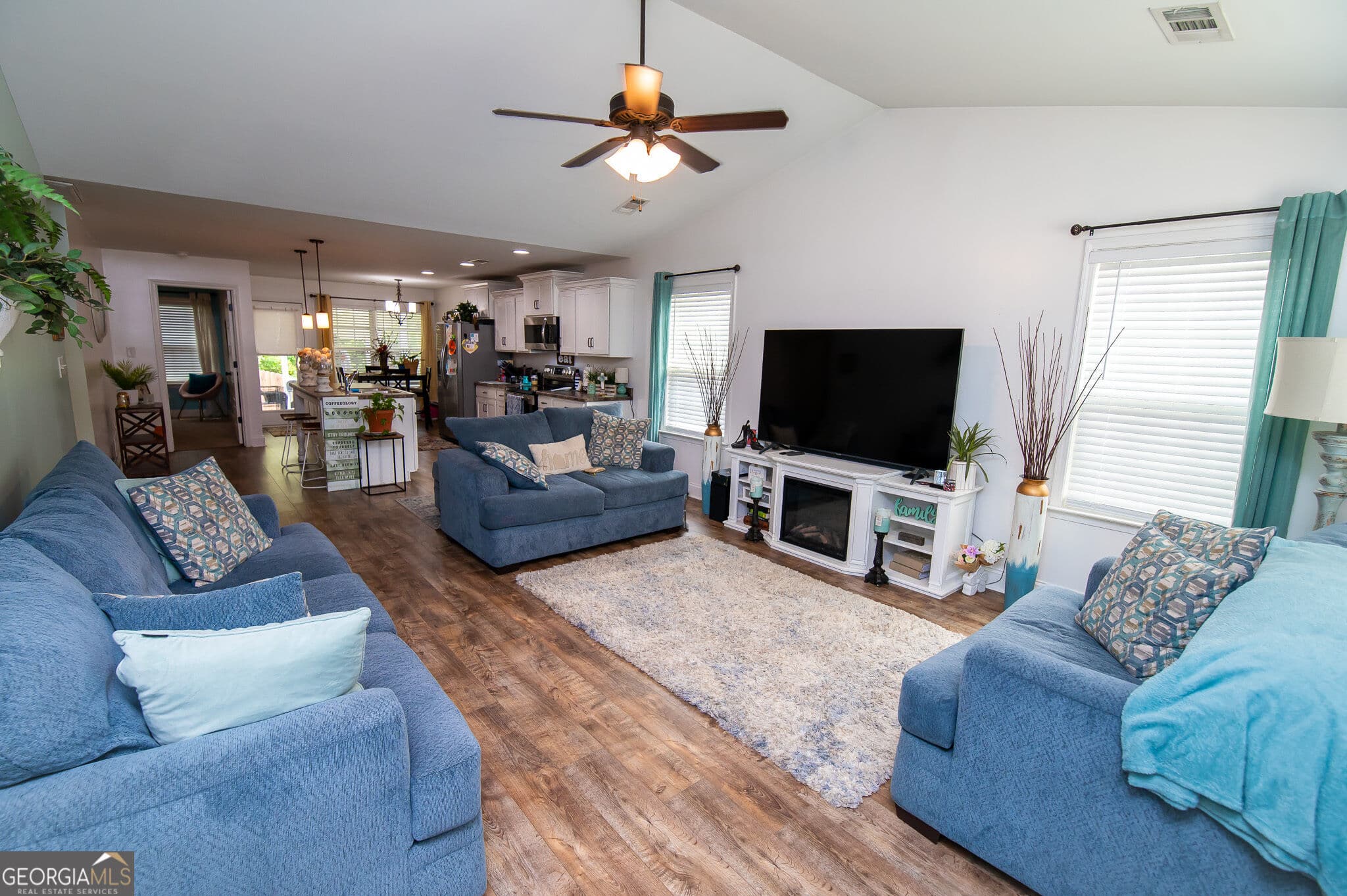 3 bedroom, 2 bathroom, 1,431 sq ft single family residence for sale at 215 Allentown Lane, Macon, GA 31216 — photo 5