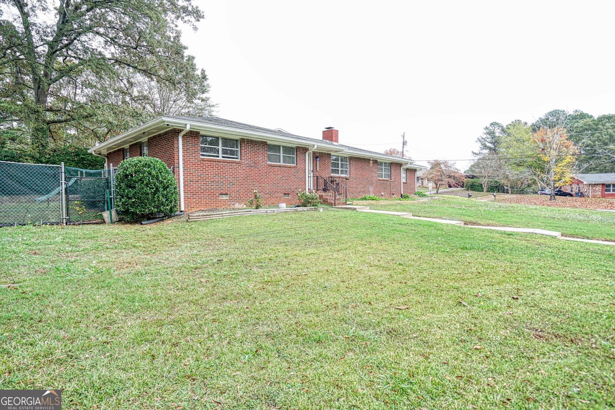 3 bedroom, 2.5 bathroom single family residence for sale at 680 Sherwood Drive, Jonesboro, GA 30236 — photo 5