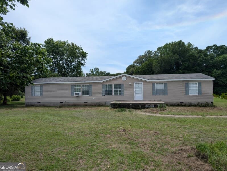 4 bedroom, 2 bathroom, 2,140 sq ft manufactured home,single family residence for sale at 301 Cottonton Road, Pittsview, AL 36871