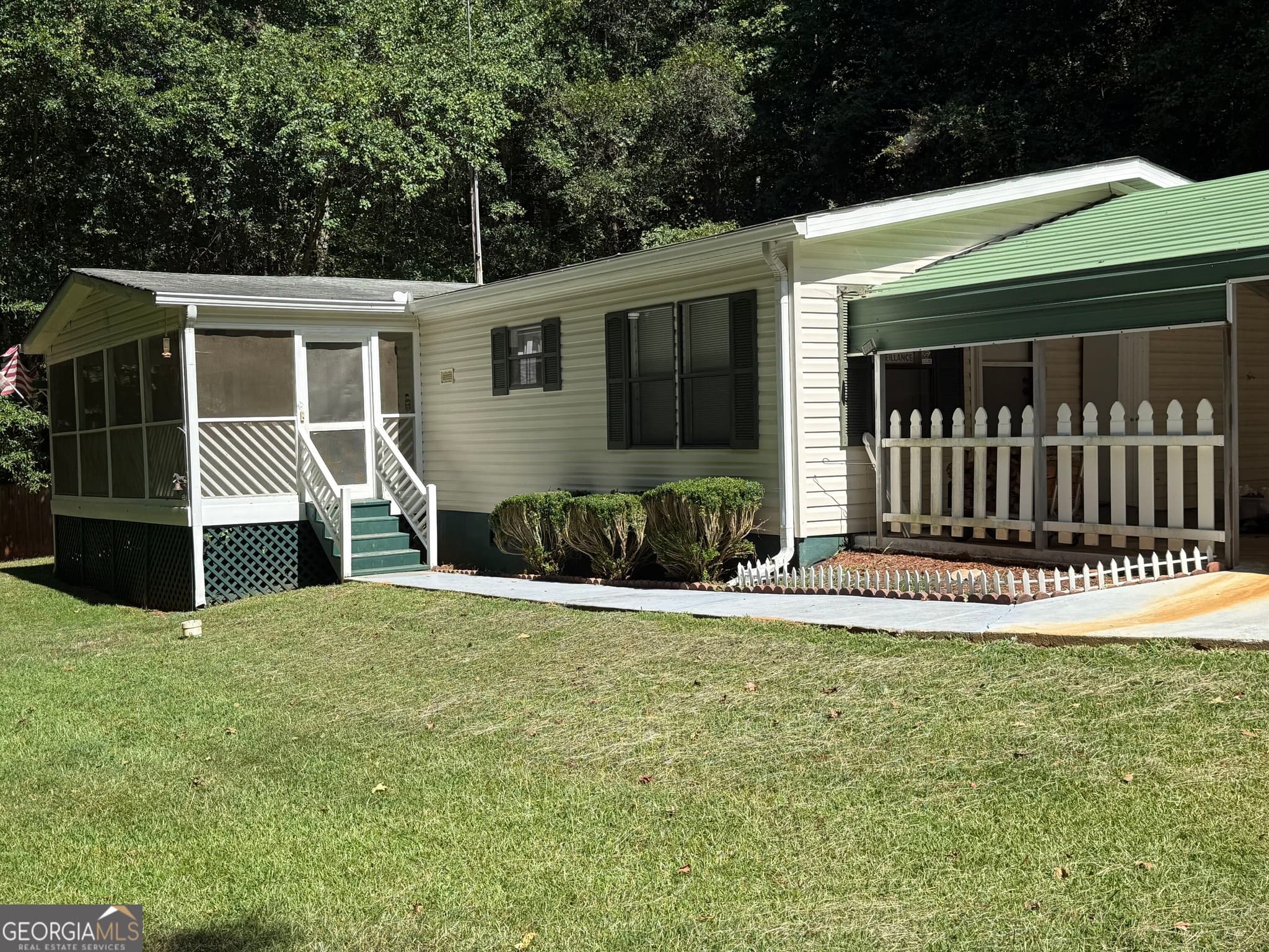 3 bedroom, 2 bathroom, 3,000 sq ft manufactured home,single family residence for rent at 428 Galilee Church Road, Jefferson, GA 30549 for $1,700 a month