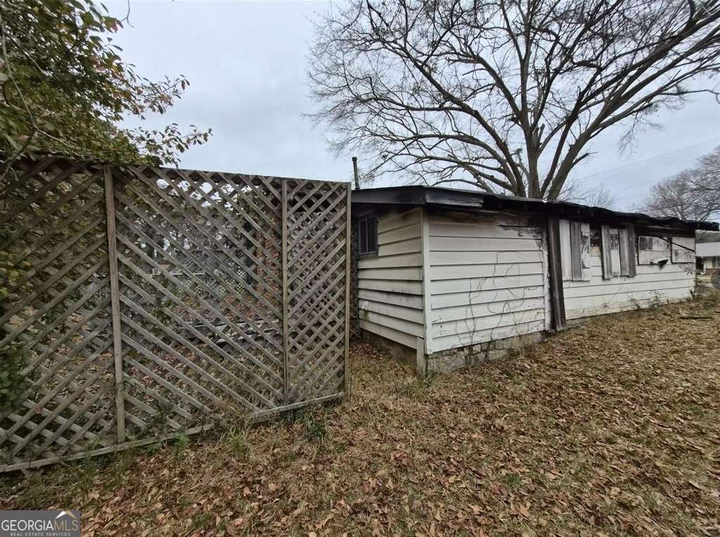 3 bedroom, 1 bathroom single family residence for sale at 6203 Castlewood Drive, Morrow, GA 30260