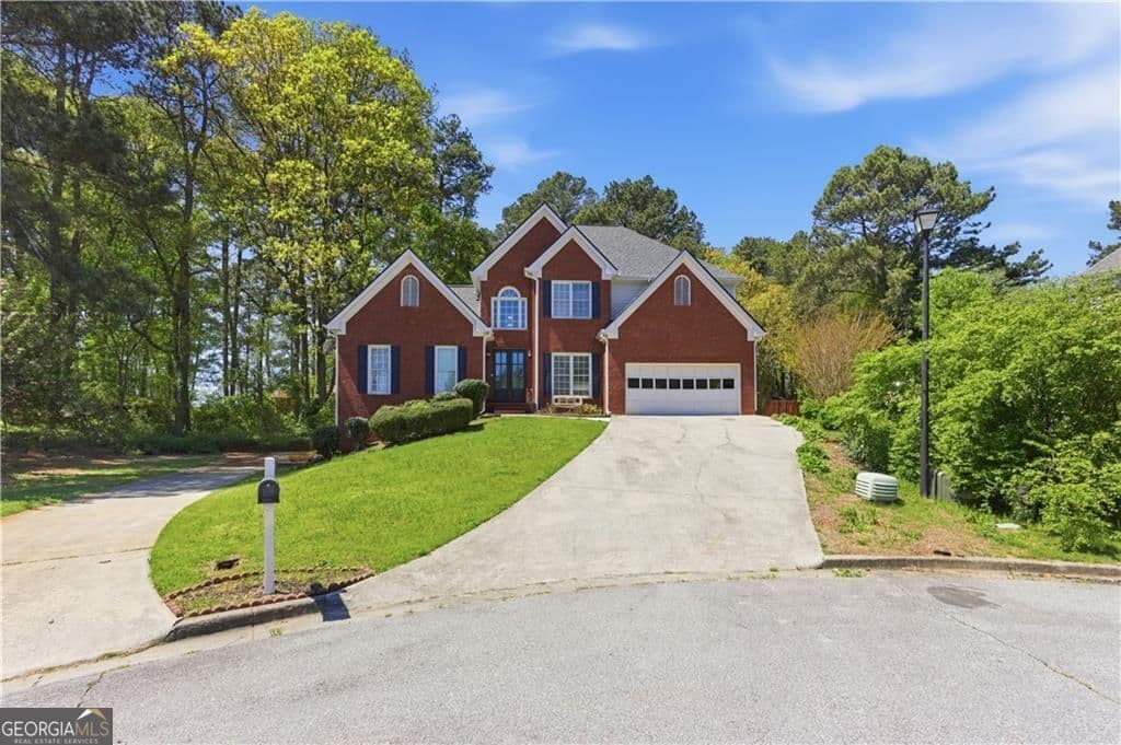 8 bedroom, 3.5 bathroom, 5,739 sq ft single family residence for sale at 2255 Pinehaven Court, Grayson, GA 30017 — photo 2