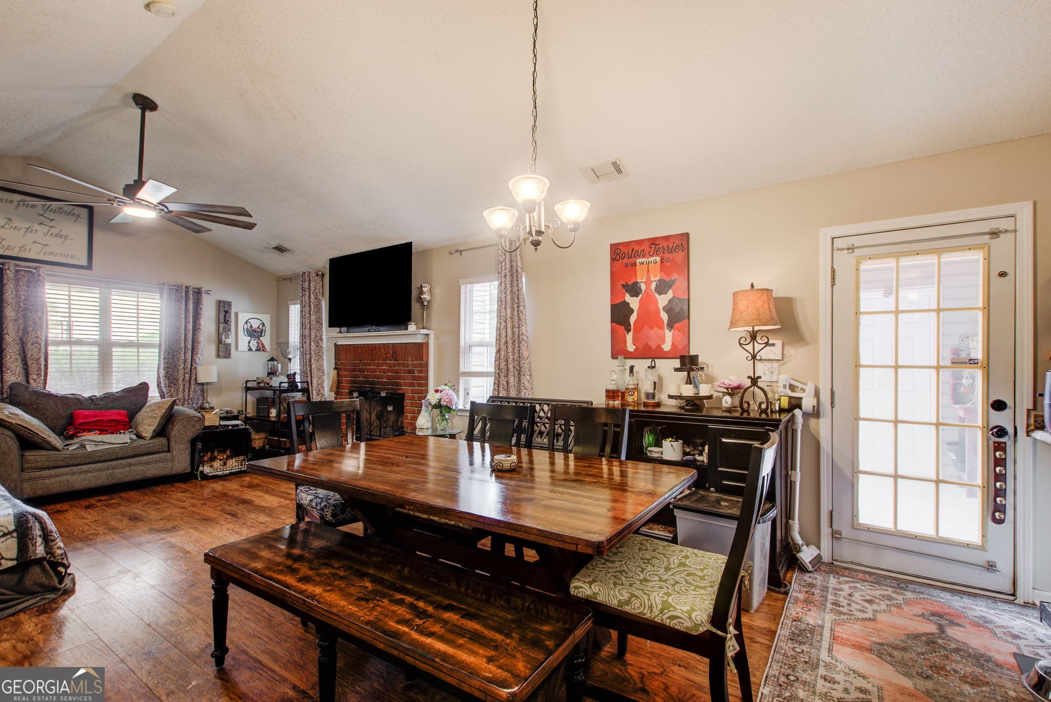 3 bedroom, 2 bathroom, 1,312 sq ft single family residence for sale at 204 Crystal Court, Hampton, GA 30228 — photo 6