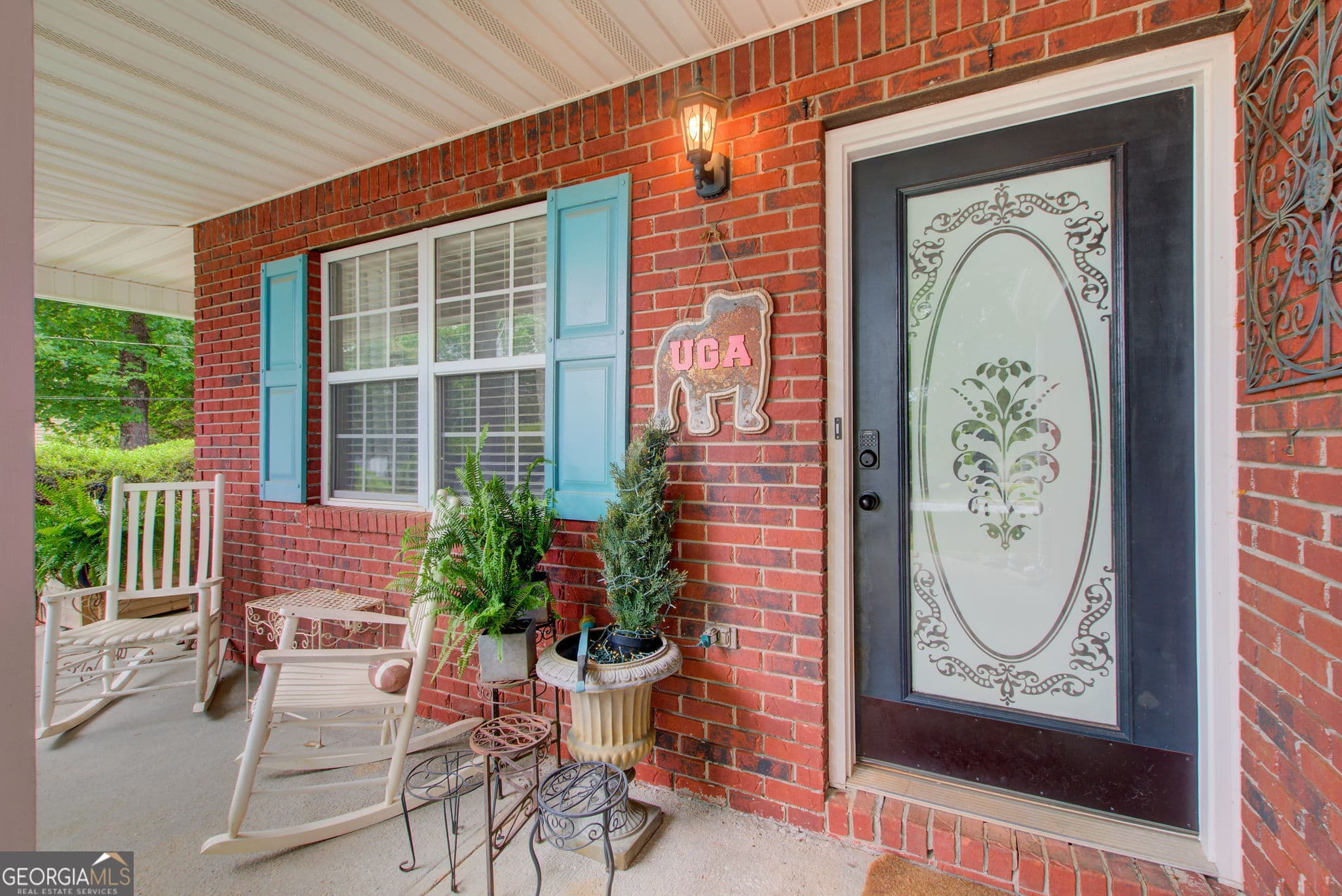 3 bedroom, 2 bathroom, 1,312 sq ft single family residence for sale at 204 Crystal Court, Hampton, GA 30228 — photo 3