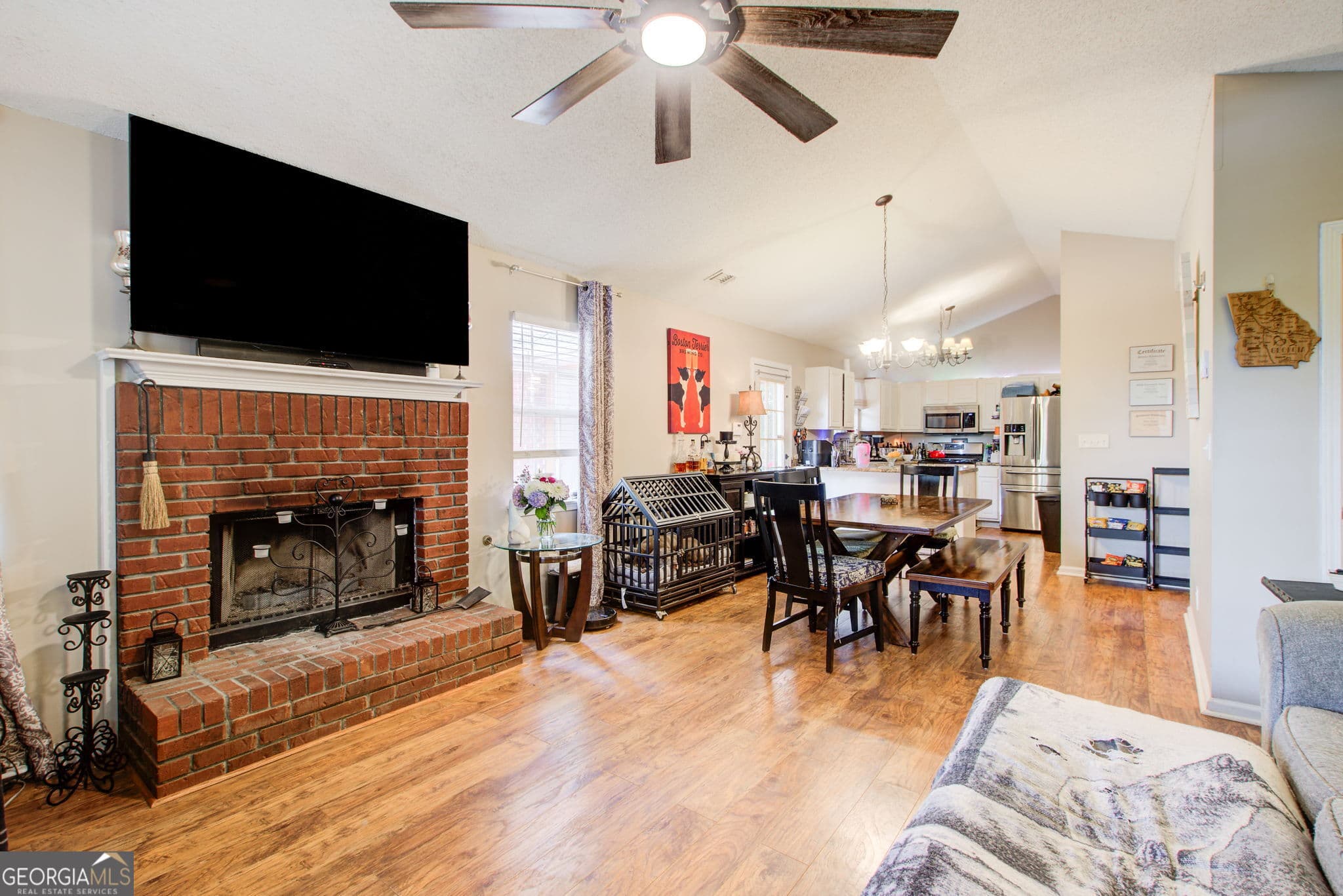 3 bedroom, 2 bathroom, 1,312 sq ft single family residence for sale at 204 Crystal Court, Hampton, GA 30228 — photo 4