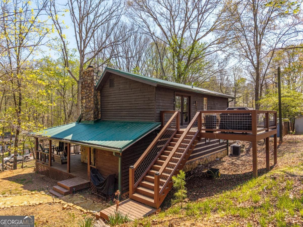 3 bedroom, 1.5 bathroom, 1,458 sq ft cabin,single family residence for sale at 33 Foxhound Drive, Ellijay, GA 30540 — photo 3