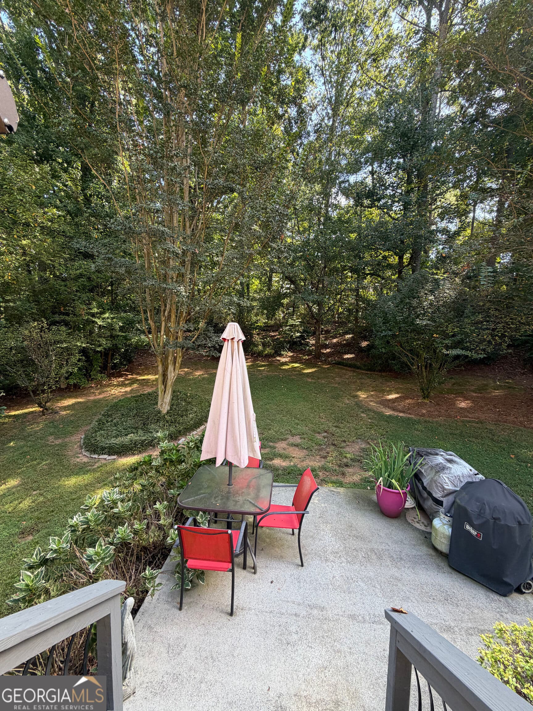 4 bedroom, 2.5 bathroom, 3,414 sq ft single family residence for sale at 2722 Innsbruck Lane, Marietta, GA 30062 — photo 6