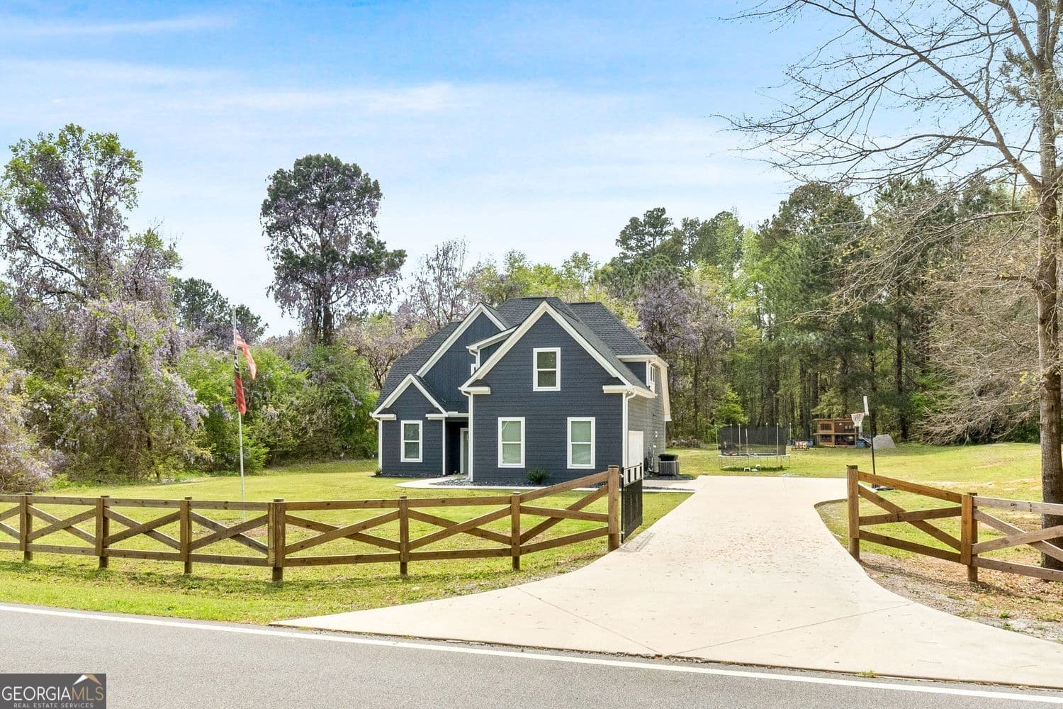 4 bedroom, 3.5 bathroom, 2,125 sq ft single family residence sold at 1046 Rose Hill Road, Meansville, GA 30256