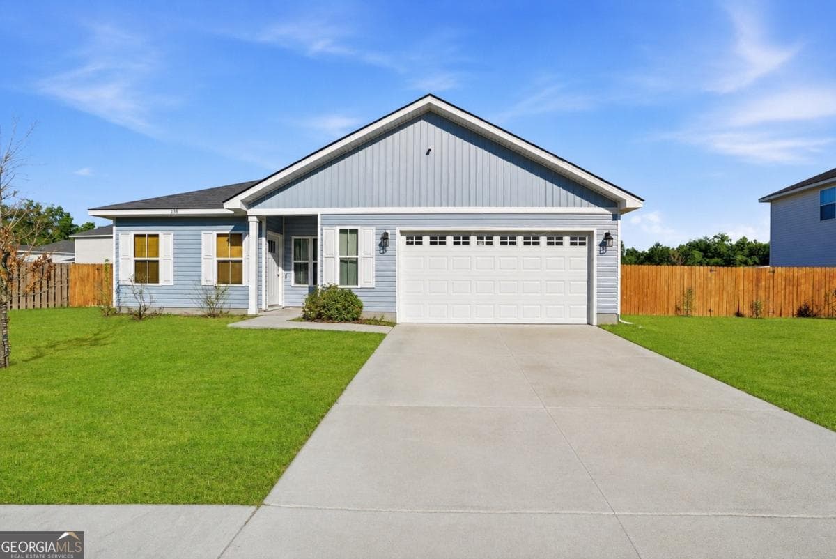 3 bedroom, 2 bathroom, 1,332 sq ft single family residence for sale at 138 Cherokee Oaks Crossing, Hinesville, GA 31313 — photo 1 of 14