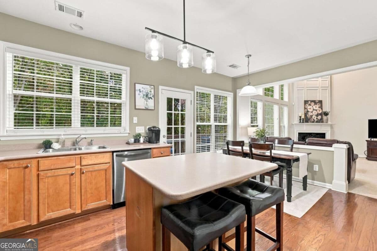 3 bedroom, 2.5 bathroom, 2,072 sq ft single family residence for sale at 3785 Elder Field Lane, Cumming, GA 30040 — photo 10