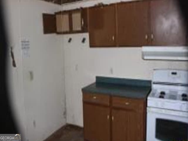 3 bedroom, 2 bathroom, 1,920 sq ft manufactured home,single family residence under contract at 2936 Piney Grove Road, Blackshear, GA 31516 — photo 6