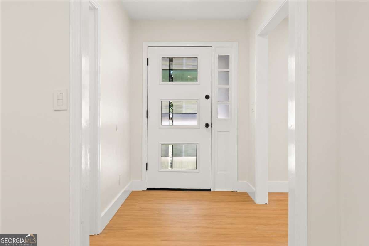 4 bedroom, 3 bathroom, 2,064 sq ft single family residence for sale at 2177 E Chester Circle, Conyers, GA 30013 — photo 4