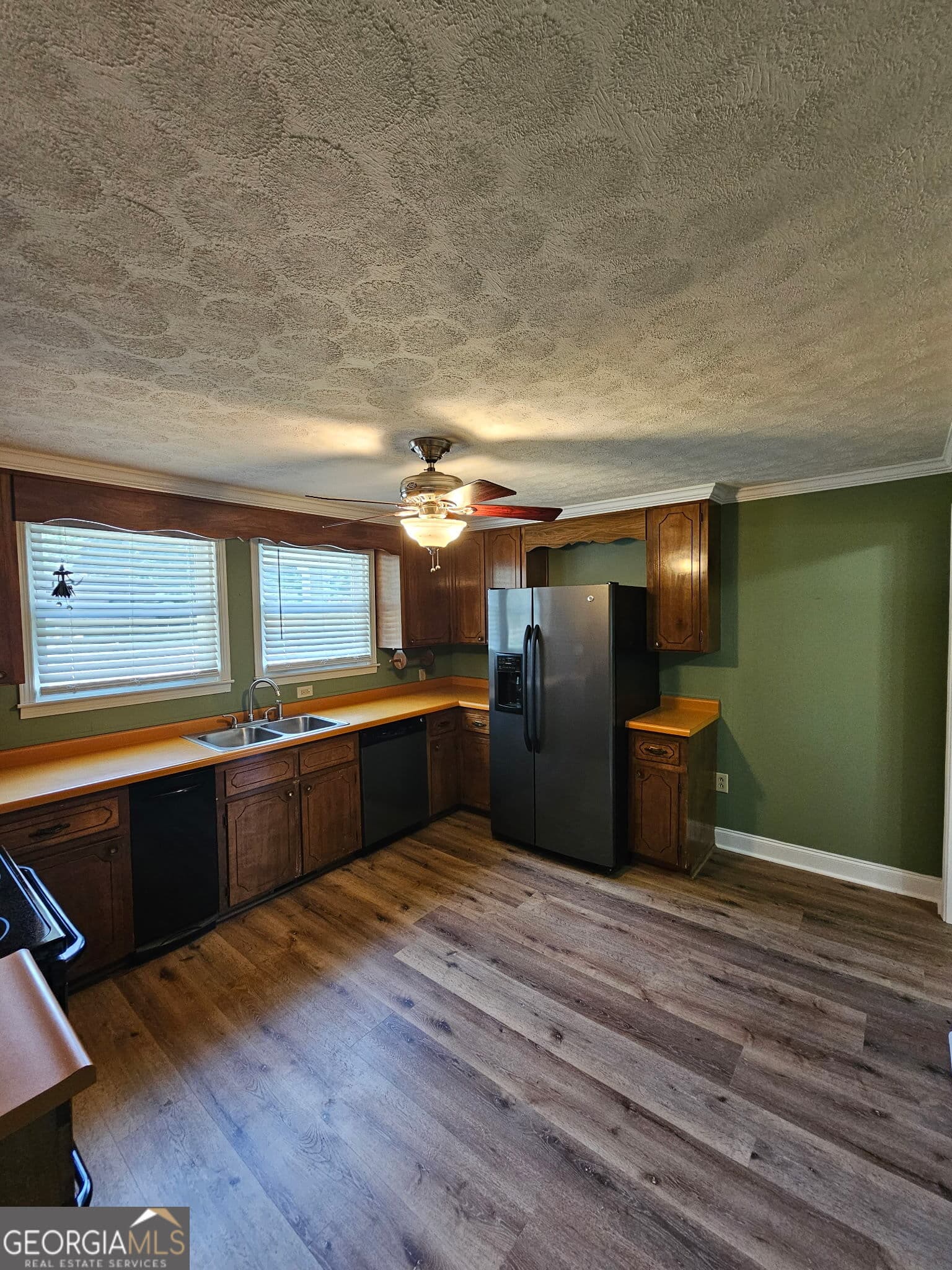 3 bedroom, 2 bathroom, 1,767 sq ft single family residence for rent at 372 Smith Street, Hartwell, GA 30643 for $2,000 a month — photo 9