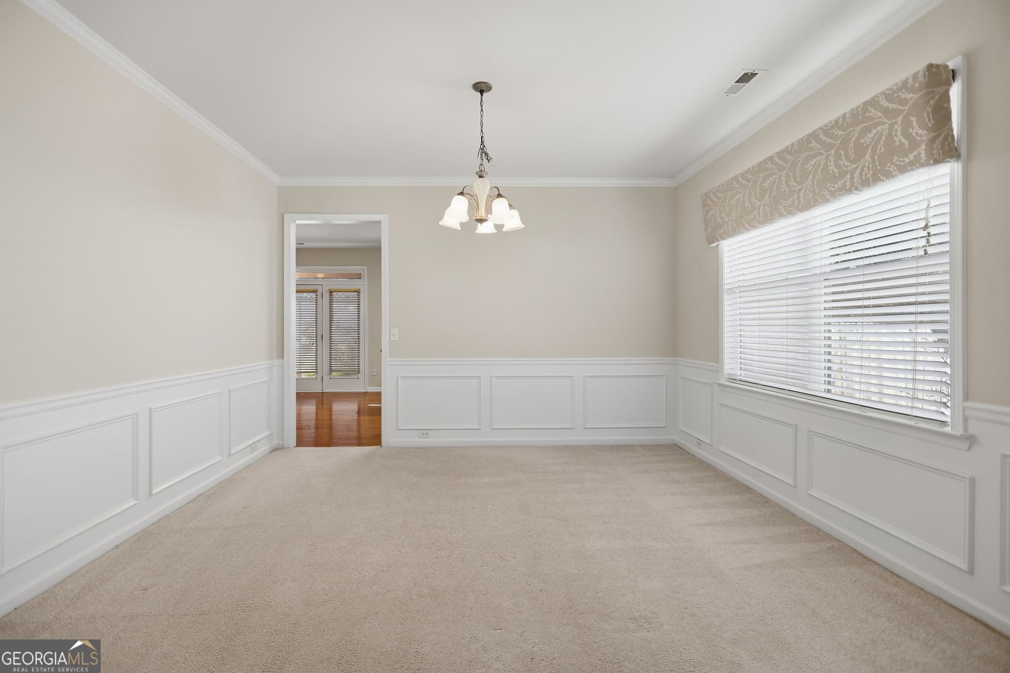 4 bedroom, 2.5 bathroom, 2,898 sq ft single family residence for rent at 111 Carlisle Street, Newnan, GA 30263 for $2,400 a month — photo 6