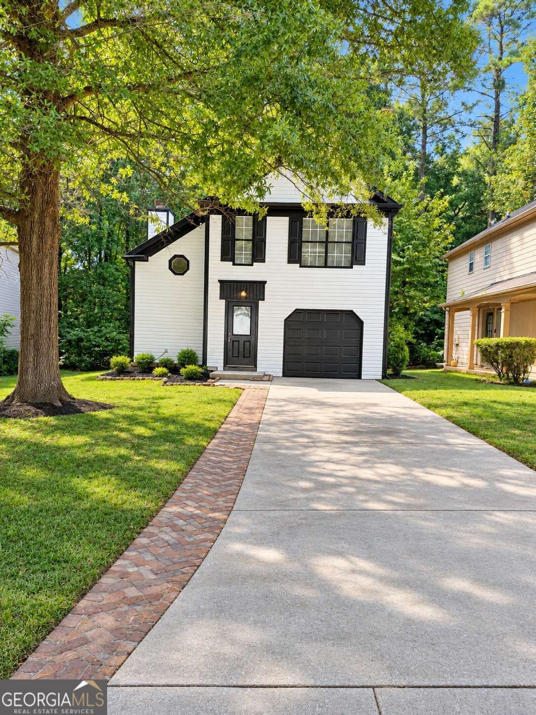 3 bedroom, 2.5 bathroom, 1,528 sq ft single family residence for sale at 821 Hampton Hill Court, Lawrenceville, GA 30044 — photo 4