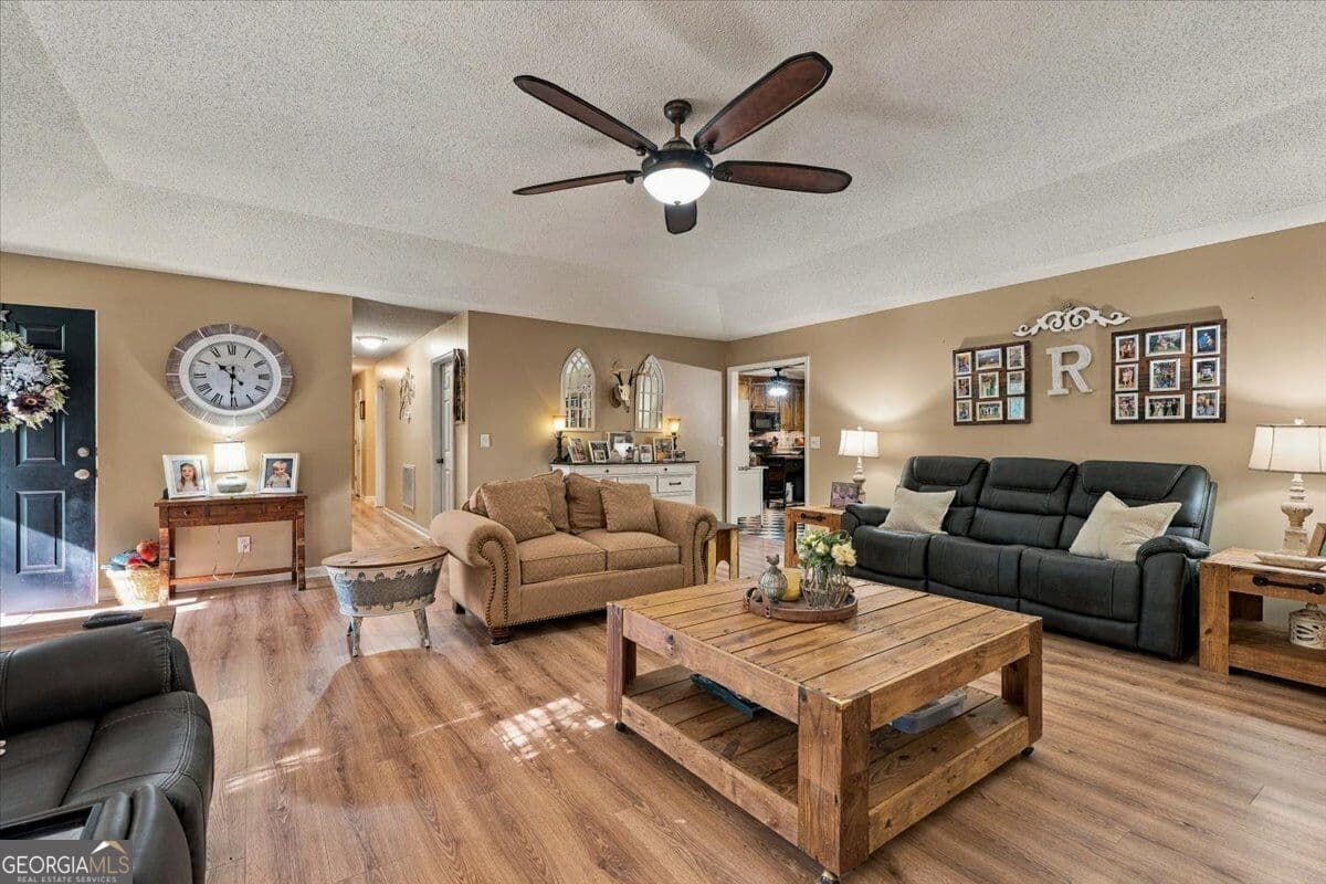 4 bedroom, 2 bathroom, 2,803 sq ft single family residence for sale at 253 Graham Woods Drive, Gray, GA 31032 — photo 10