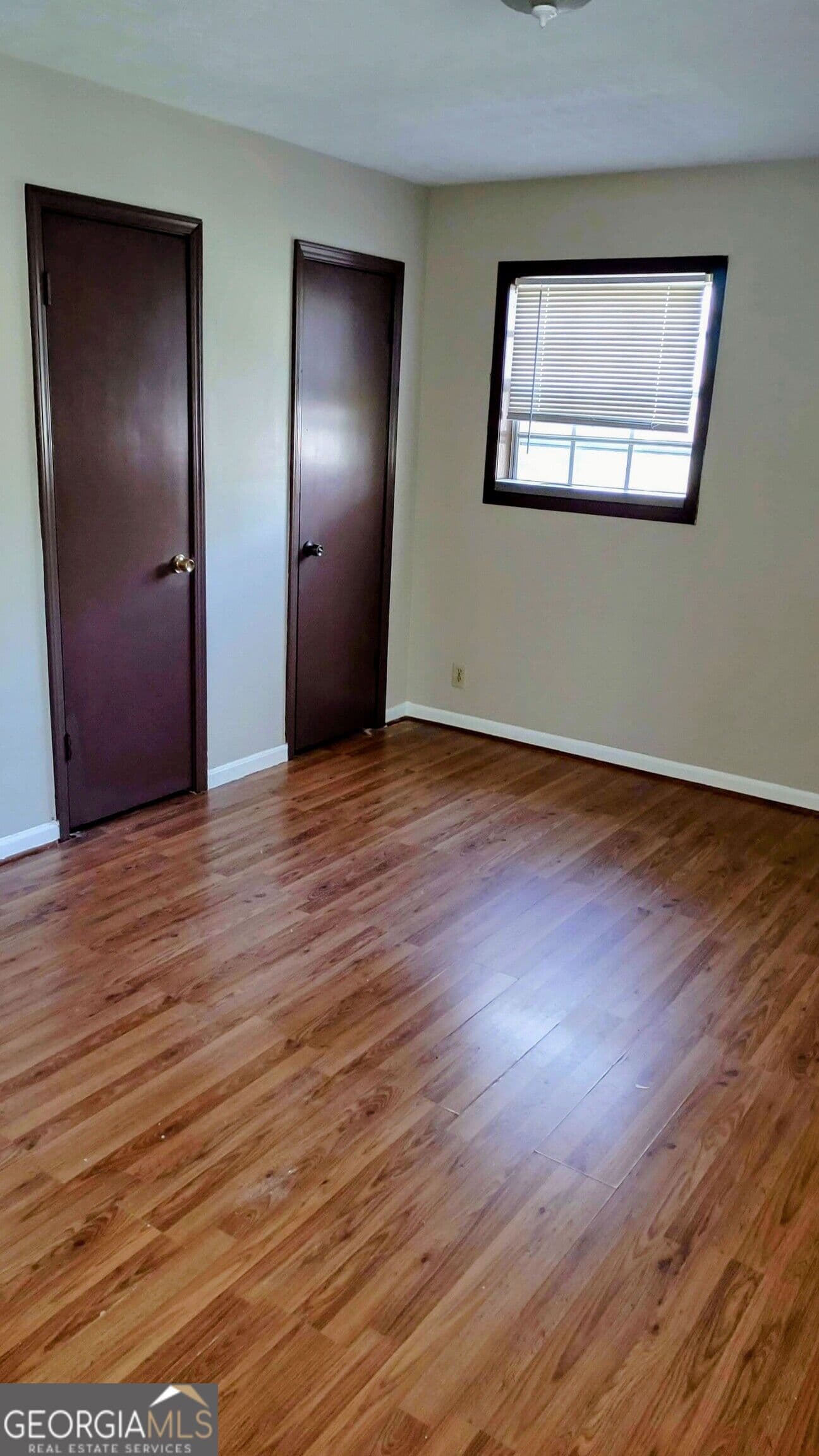 4 bedroom, 2.5 bathroom, 2,460 sq ft single family residence for sale at 401 Pineburr Lane, Stone Mountain, GA 30087 — photo 10