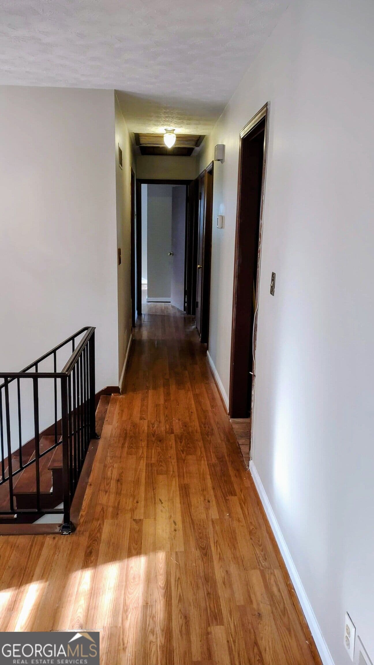 4 bedroom, 2.5 bathroom, 2,460 sq ft single family residence for sale at 401 Pineburr Lane, Stone Mountain, GA 30087 — photo 4