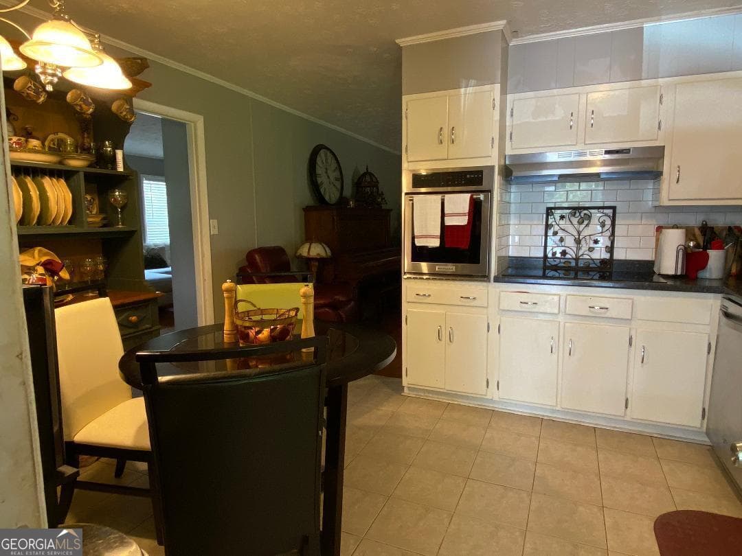 3 bedroom, 2 bathroom, 1,445 sq ft single family residence for sale at 7111 Indian Creek Circle, Covington, GA 30014 — photo 9