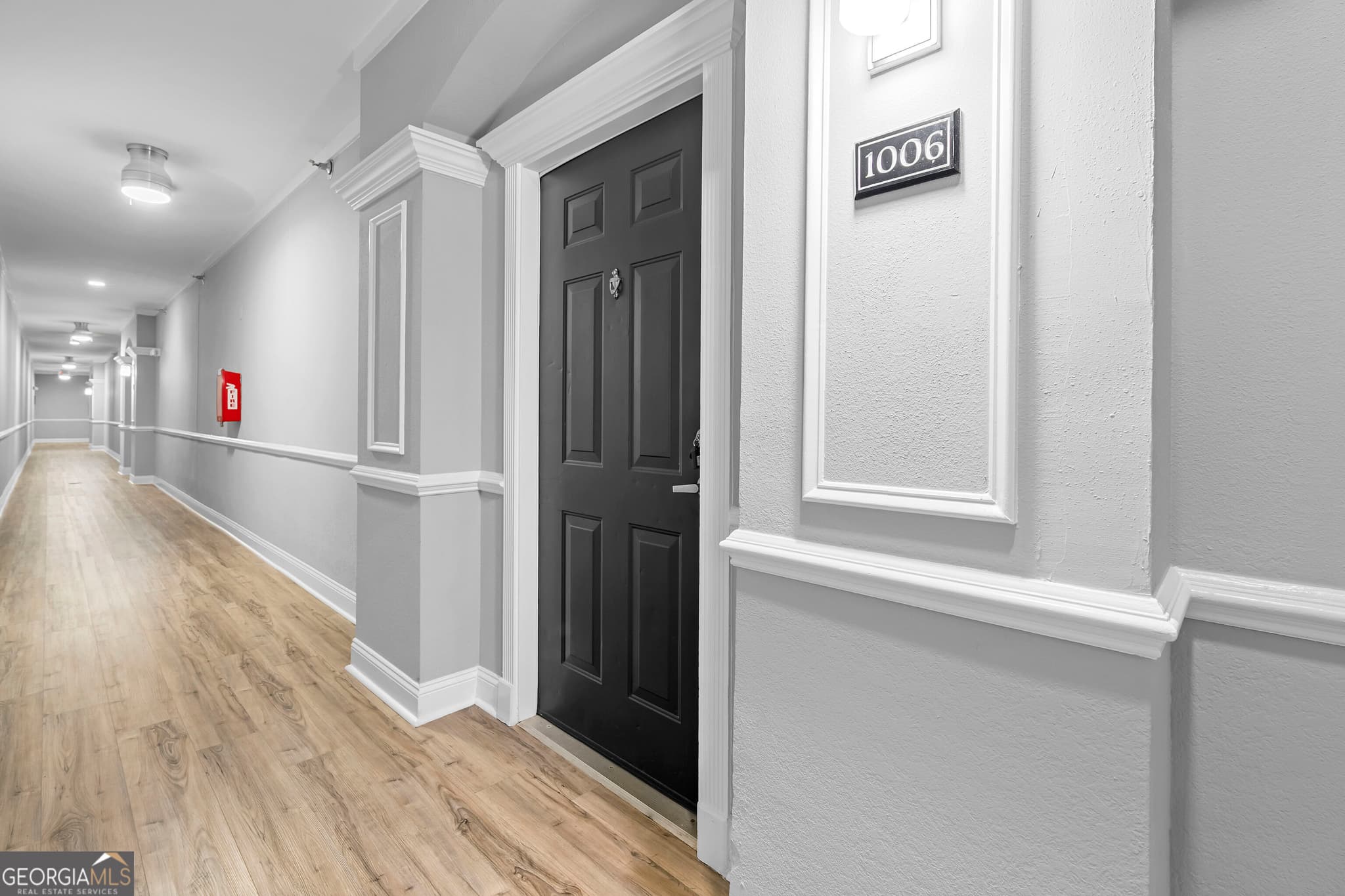 2 bedroom, 2 bathroom, 1,168 sq ft condominium for sale at 1850 Cotillion Drive, Atlanta, GA 30338 — photo 2