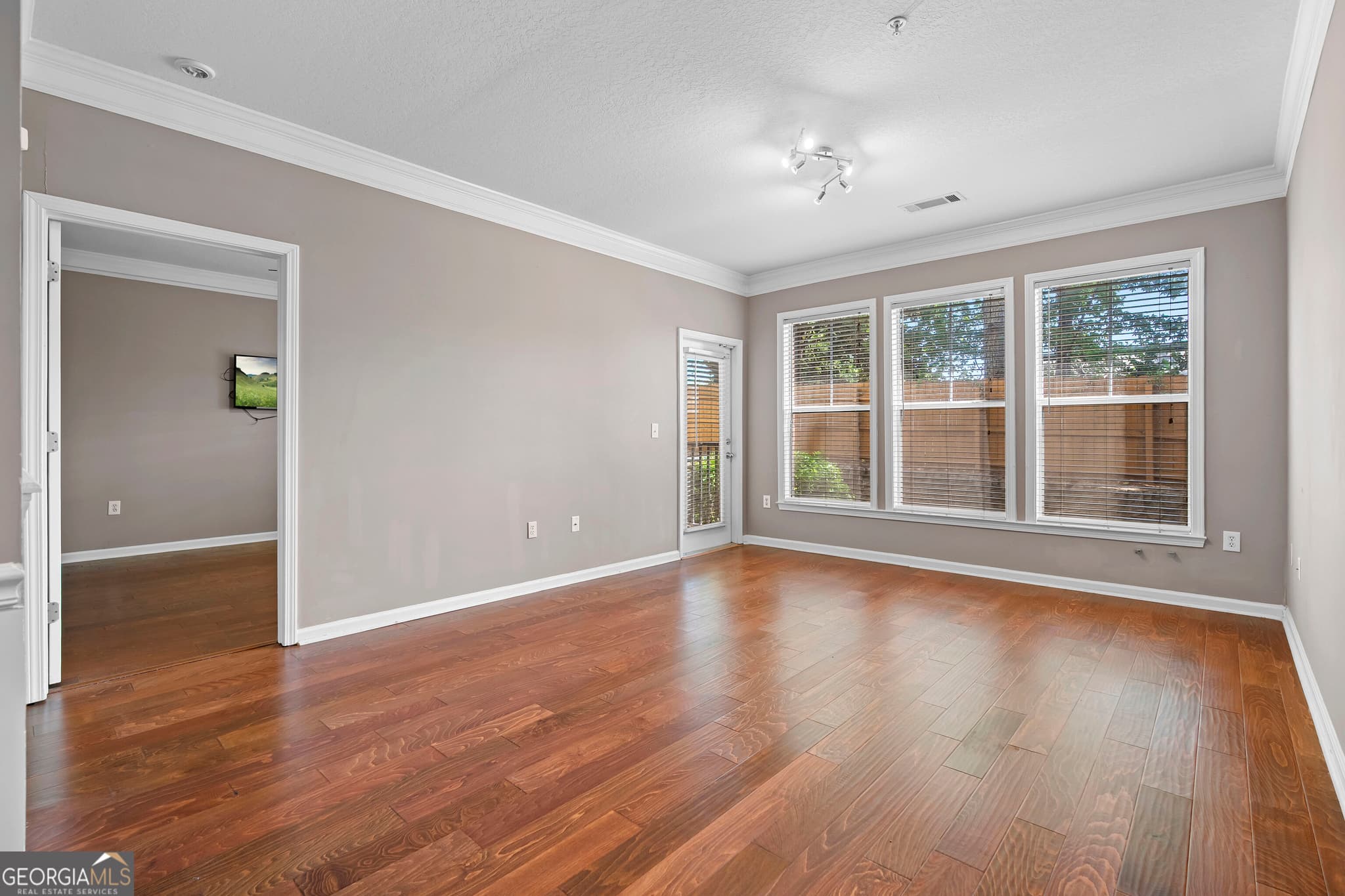 2 bedroom, 2 bathroom, 1,168 sq ft condominium for sale at 1850 Cotillion Drive, Atlanta, GA 30338 — photo 9