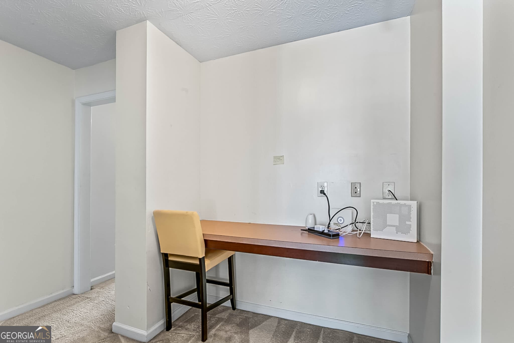 3 bedroom, 2.5 bathroom, 1,590 sq ft townhouse for rent at 2555 Flat Shoals Road APT 2006, South Fulton, GA 30349 for $2,000 a month — photo 7