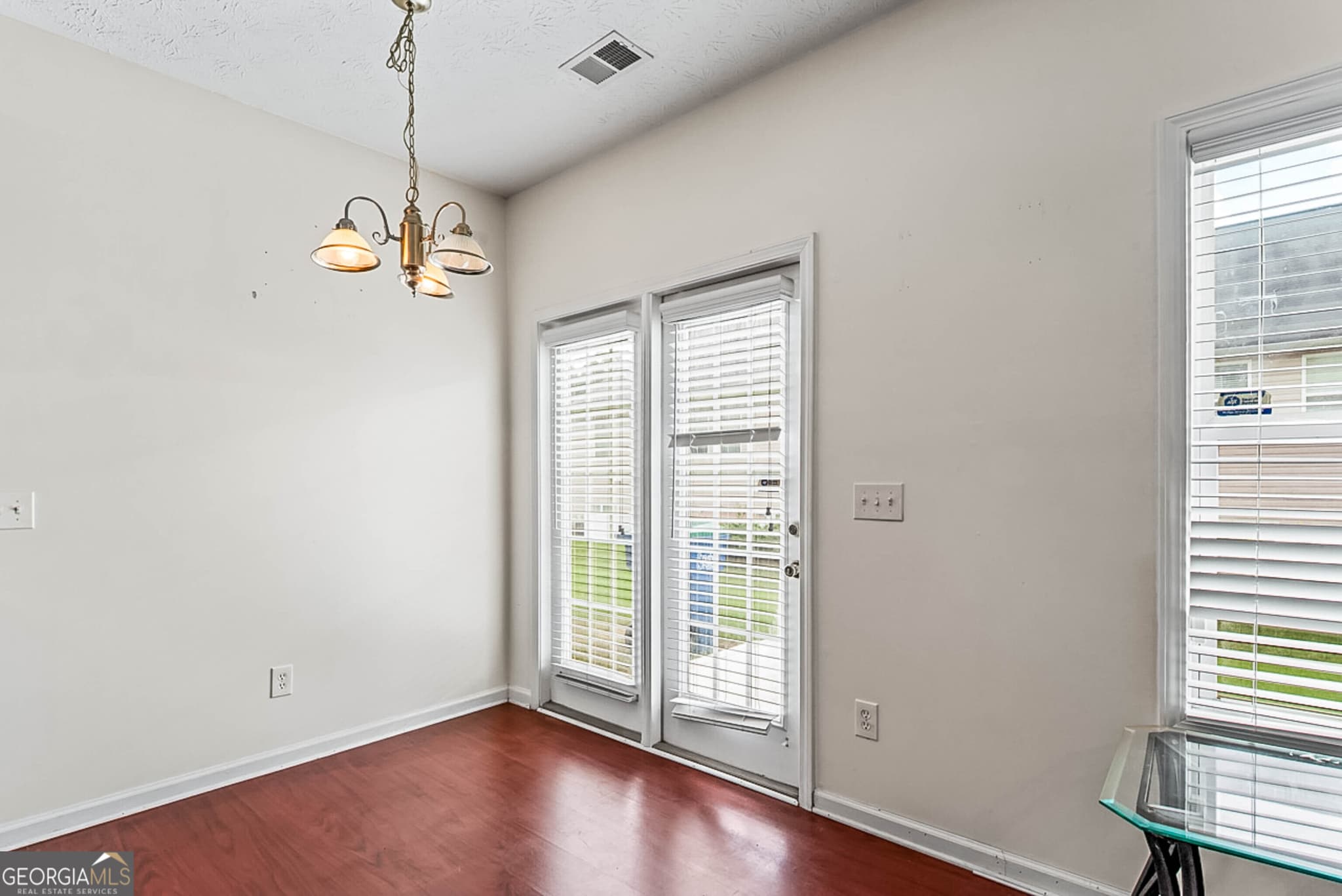 3 bedroom, 2.5 bathroom, 1,590 sq ft townhouse for rent at 2555 Flat Shoals Road APT 2006, South Fulton, GA 30349 for $2,000 a month — photo 5