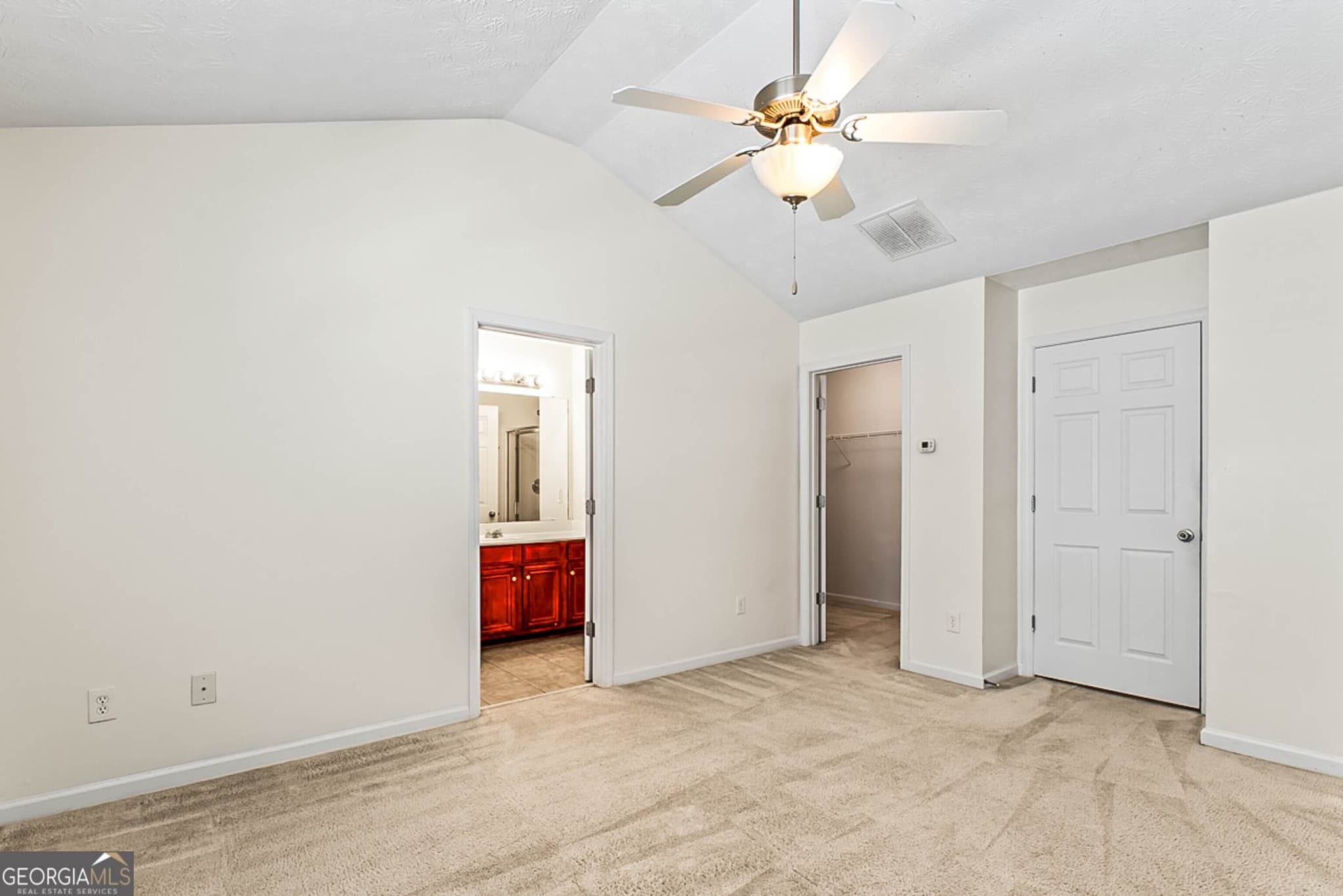 3 bedroom, 2.5 bathroom, 1,590 sq ft townhouse for rent at 2555 Flat Shoals Road APT 2006, South Fulton, GA 30349 for $2,000 a month — photo 9