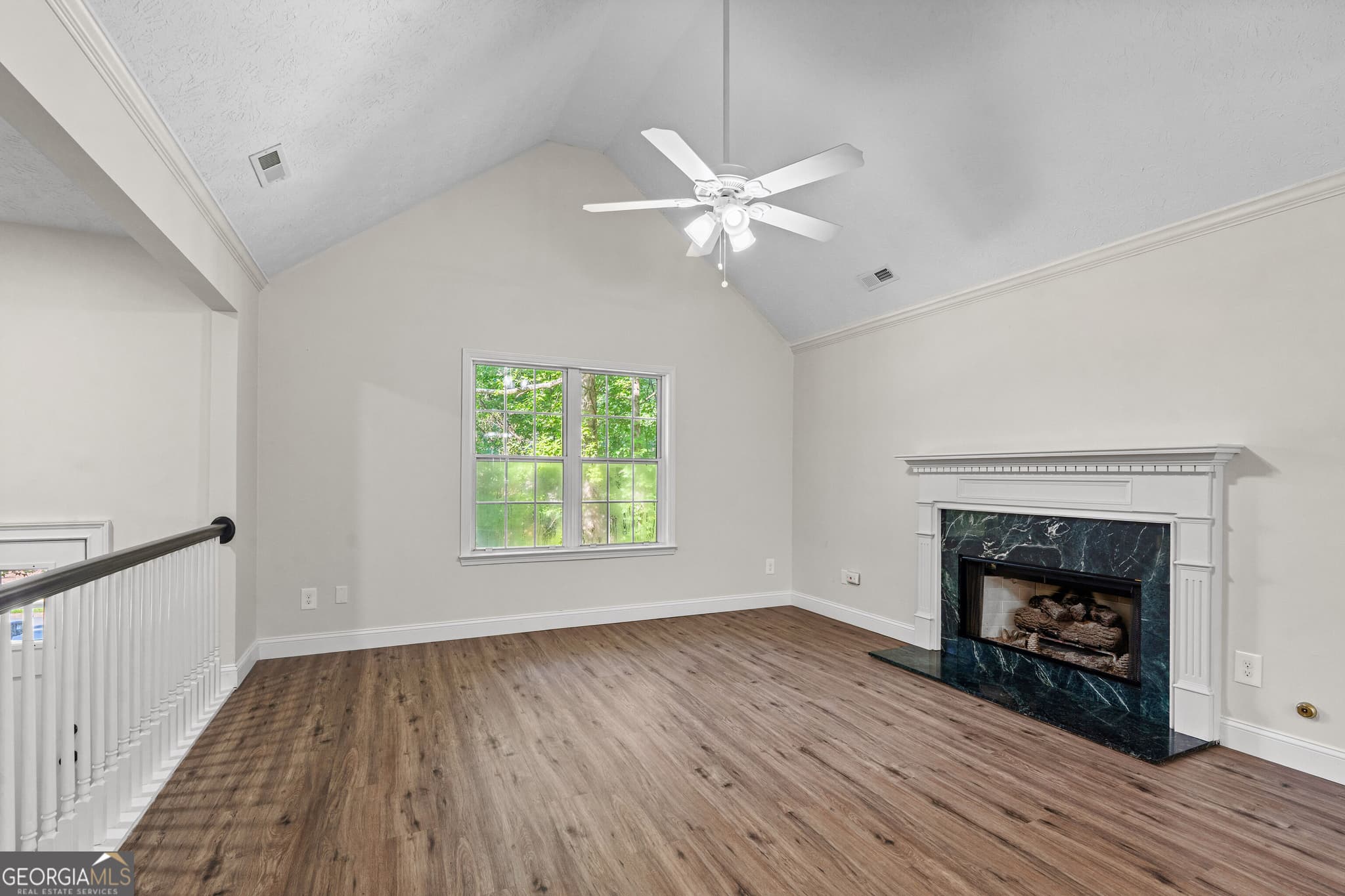 4 bedroom, 3 bathroom, 2,124 sq ft single family residence for sale at 120 Woodstream Drive, Newnan, GA 30265 — photo 6