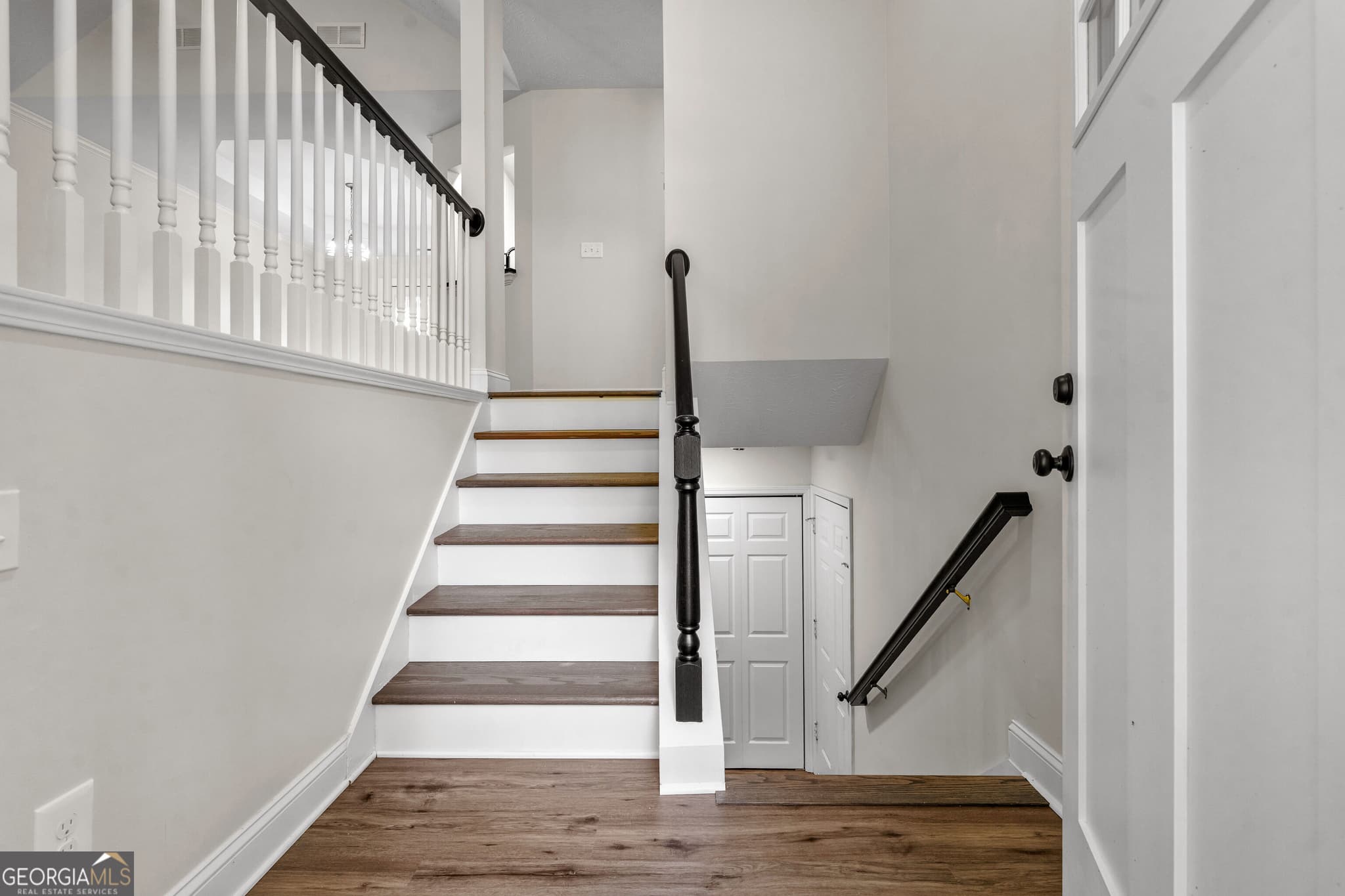 4 bedroom, 3 bathroom, 2,124 sq ft single family residence for sale at 120 Woodstream Drive, Newnan, GA 30265 — photo 3