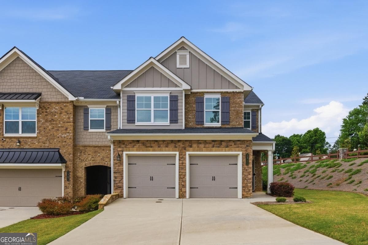 4 bedroom, 2.5 bathroom, 2,025 sq ft townhouse for sale at 1311 Park Center Circle, Mableton, GA 30168 — photo 1 of 23