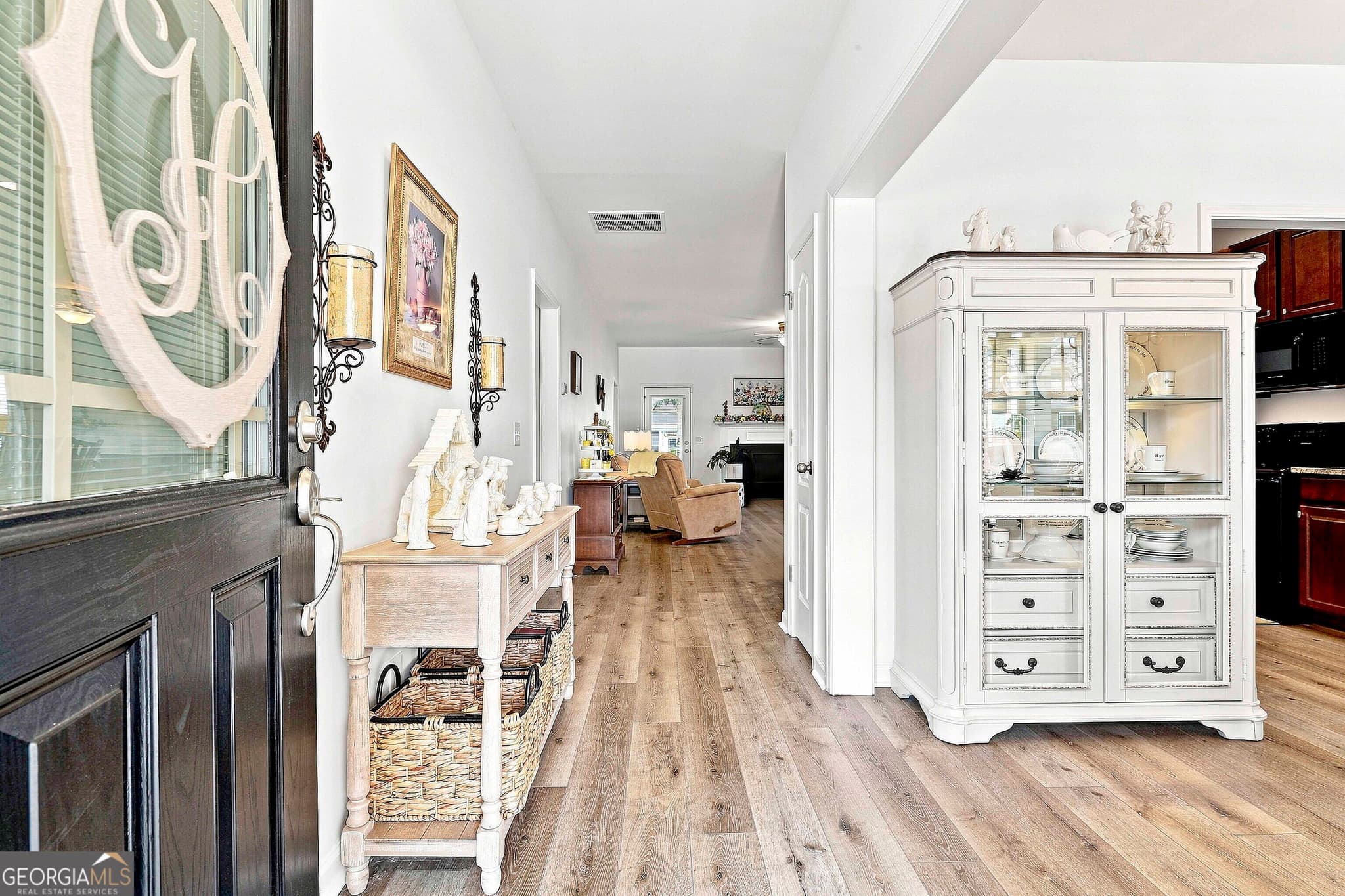 3 bedroom, 2 bathroom, 1,399 sq ft single family residence for sale at 41 Majestic Drive, Newnan, GA 30265 — photo 9