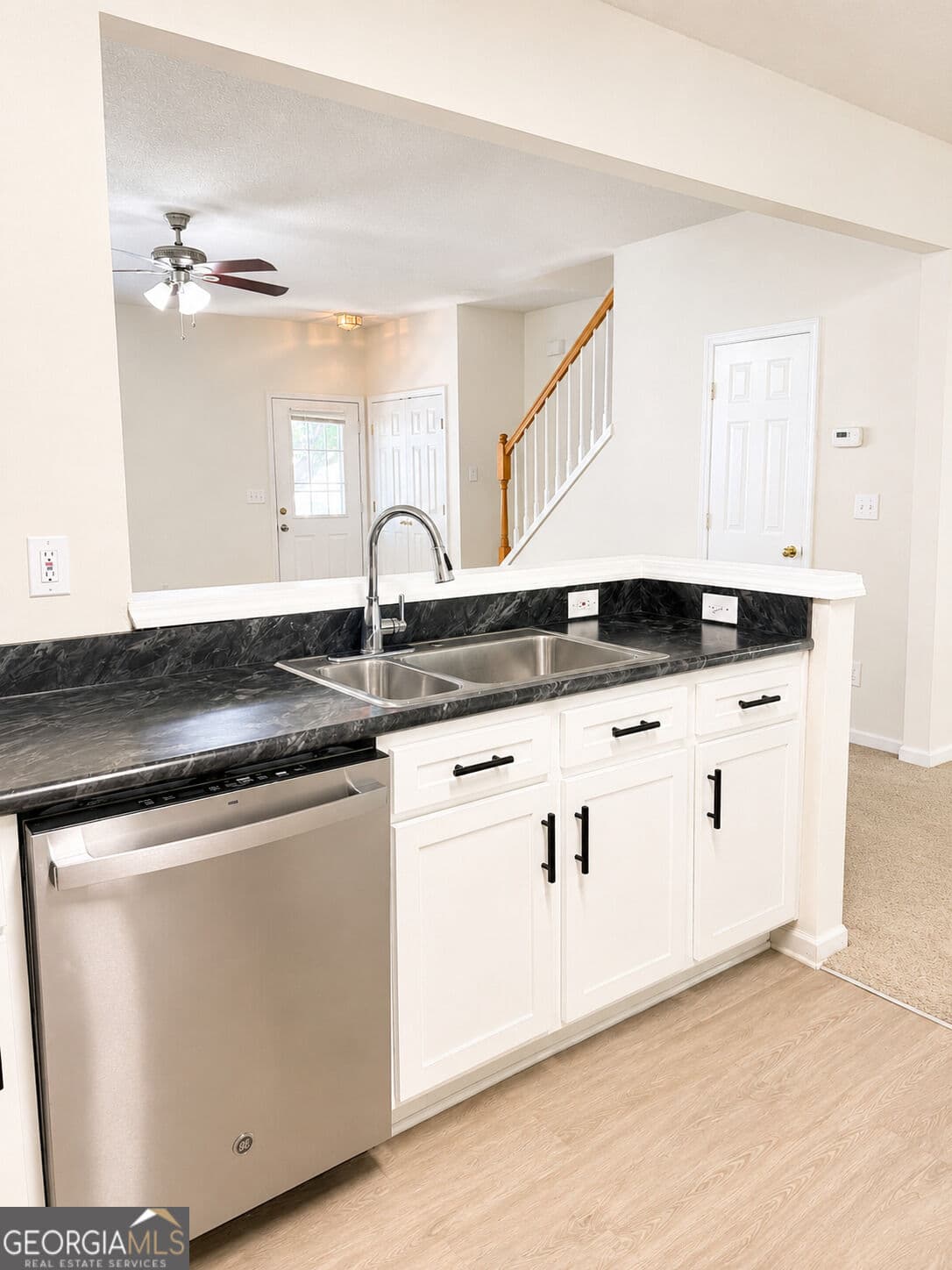 3 bedroom, 2.5 bathroom, 1,344 sq ft townhouse for rent at 9155 Nesbit Ferry Road 82, Alpharetta, GA 30022 for $2,000 a month — photo 6