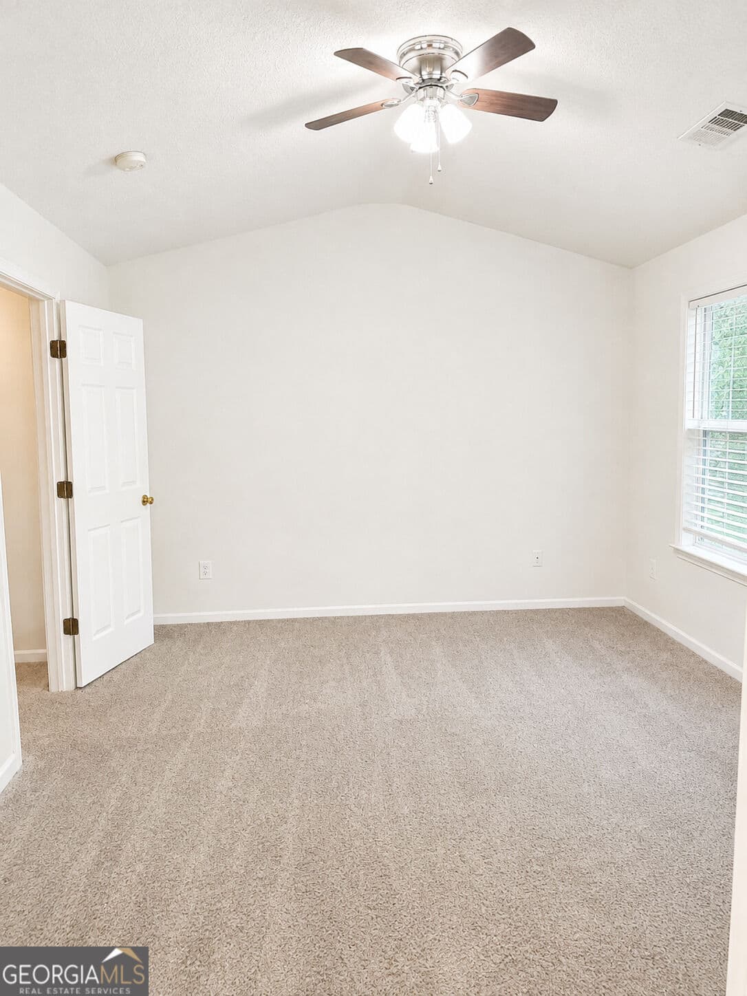3 bedroom, 2.5 bathroom, 1,344 sq ft townhouse for rent at 9155 Nesbit Ferry Road 82, Alpharetta, GA 30022 for $2,000 a month — photo 8