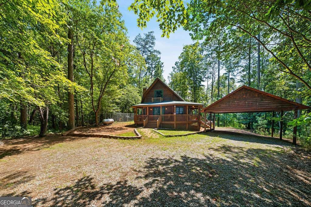 2 bedroom, 1.5 bathroom, 1,176 sq ft cabin,single family residence for sale at 1247 Newport Drive, Ellijay, GA 30540 — photo 6