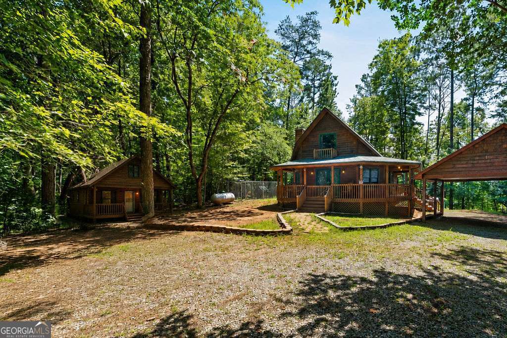 2 bedroom, 1.5 bathroom, 1,176 sq ft cabin,single family residence for sale at 1247 Newport Drive, Ellijay, GA 30540 — photo 7
