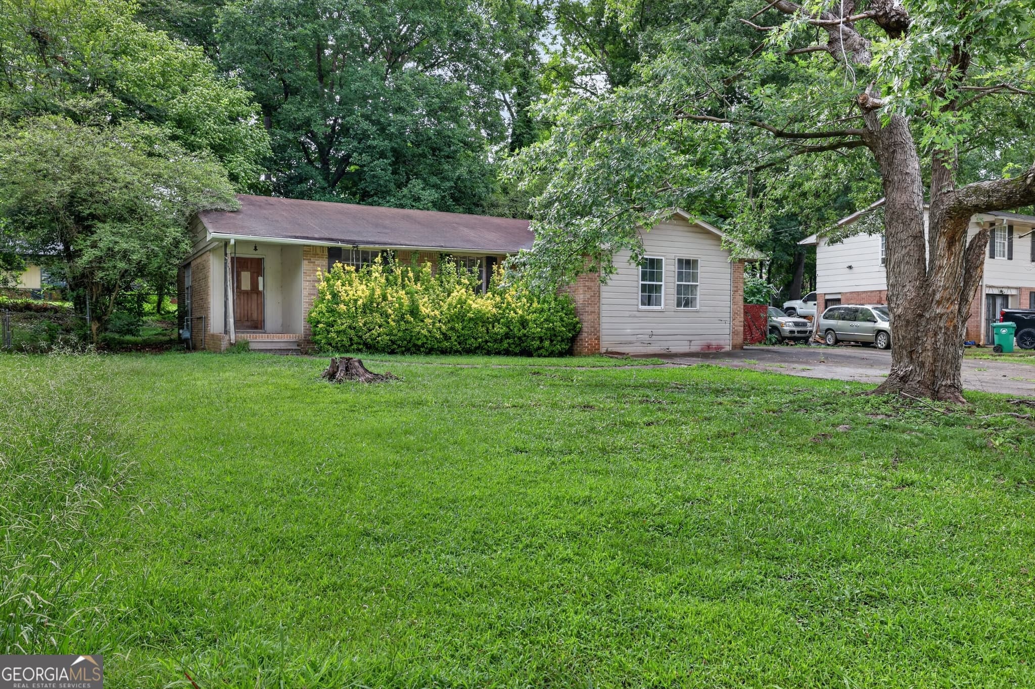 3 bedroom, 2 bathroom, 1,837 sq ft single family residence for sale at 3013 Orbit Circle, Ellenwood, GA 30294