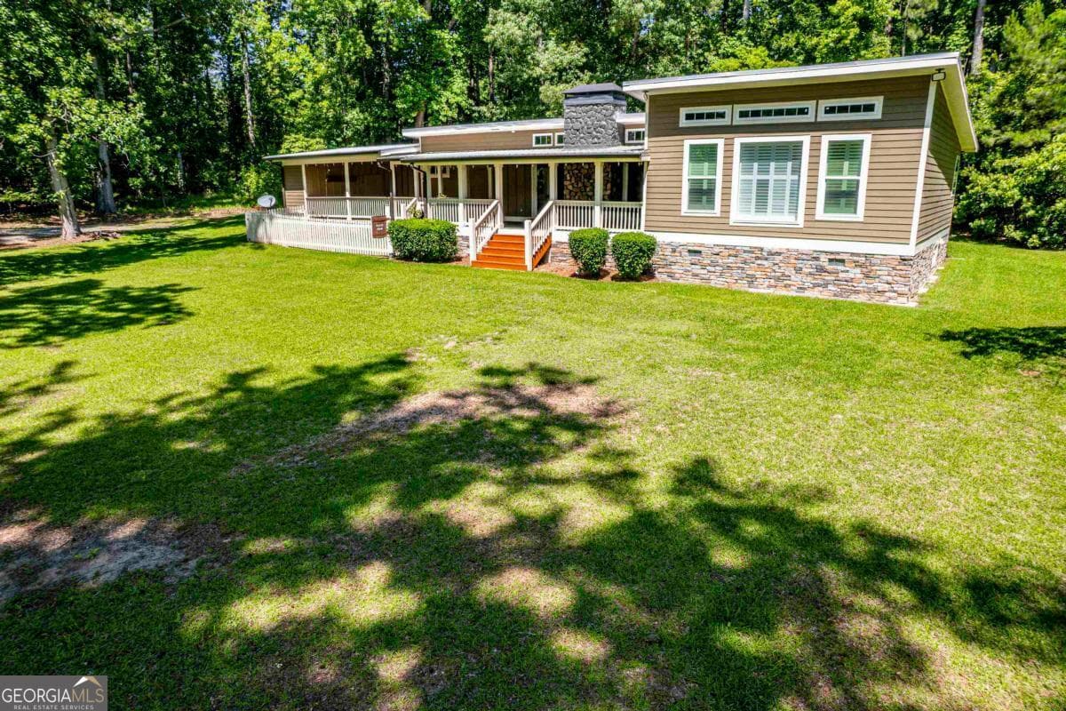 3 bedroom, 2.5 bathroom, 1,674 sq ft single family residence for sale at 106 Twisting Hill Lane, Eatonton, GA 31024 — photo 8