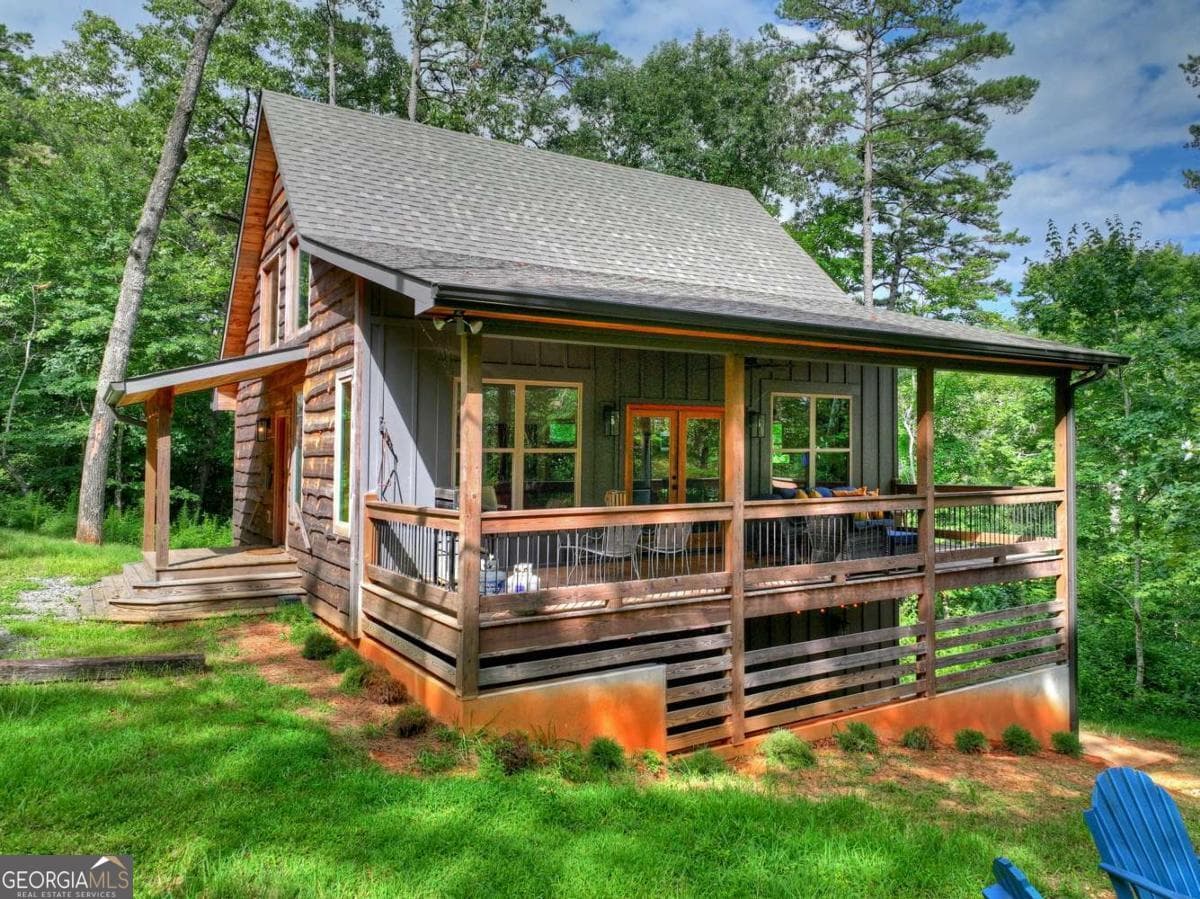 3 bedroom, 2 bathroom, 2,040 sq ft cabin,single family residence for sale at 232 Ridge Oaks Way, Ellijay, GA 30540 — photo 2