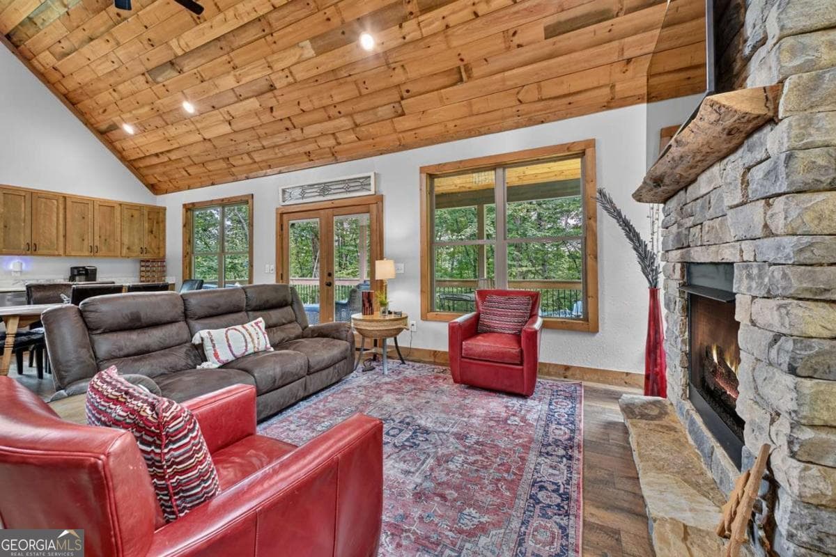 3 bedroom, 2 bathroom, 2,040 sq ft cabin,single family residence for sale at 232 Ridge Oaks Way, Ellijay, GA 30540 — photo 6