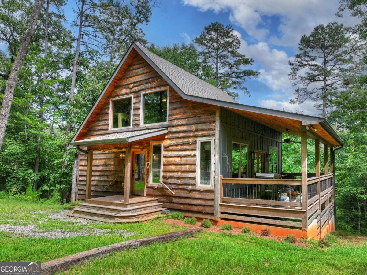 3 bedroom, 2 bathroom, 2,040 sq ft cabin,single family residence for sale at 232 Ridge Oaks Way, Ellijay, GA 30540 — photo 3