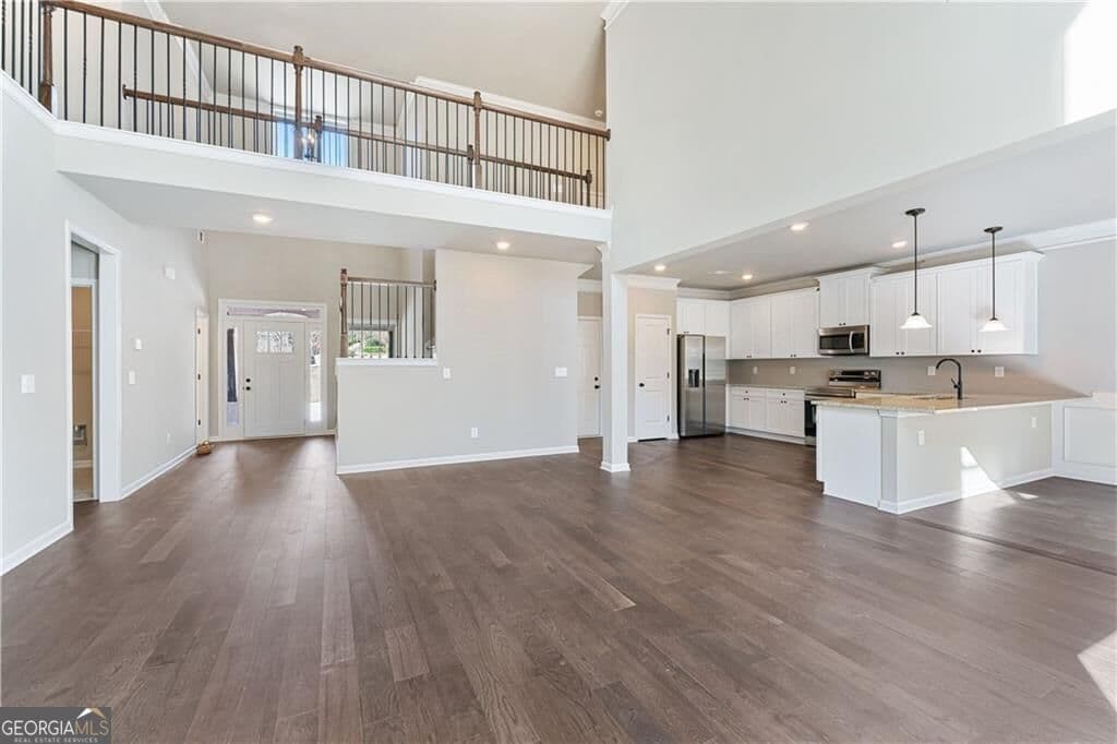 4 bedroom, 3.5 bathroom, 2,879 sq ft single family residence for rent at 5714 Ridgewater Circle, Gainesville, GA 30506 for $2,750 a month — photo 8
