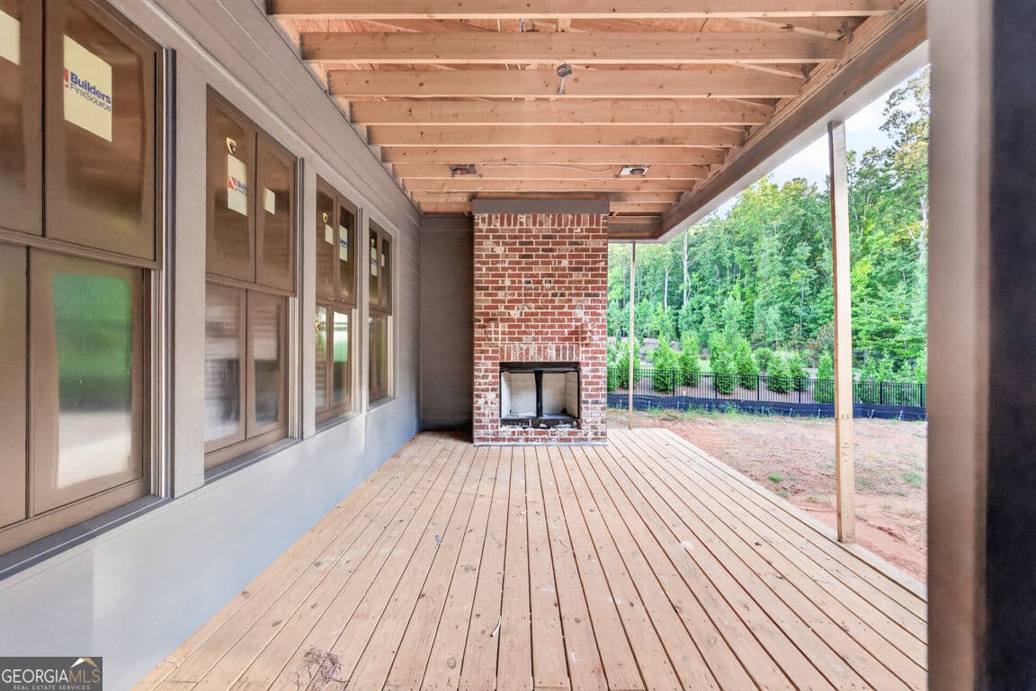 4 bedroom, 3.5 bathroom, 3,582 sq ft single family residence for sale at 271 Lake Vista Drive, Statham, GA 30666 — photo 9