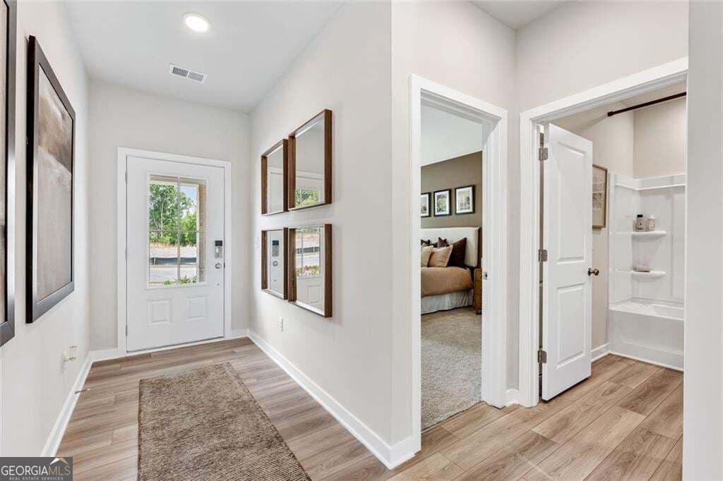 5 bedroom, 4 bathroom, 2,774 sq ft single family residence for sale at 8043 Joyce Way, Fairburn, GA 30213 — photo 3
