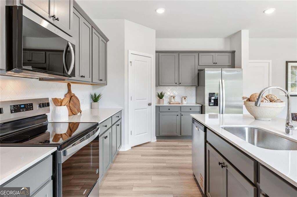 5 bedroom, 4 bathroom, 2,774 sq ft single family residence for sale at 8043 Joyce Way, Fairburn, GA 30213 — photo 10