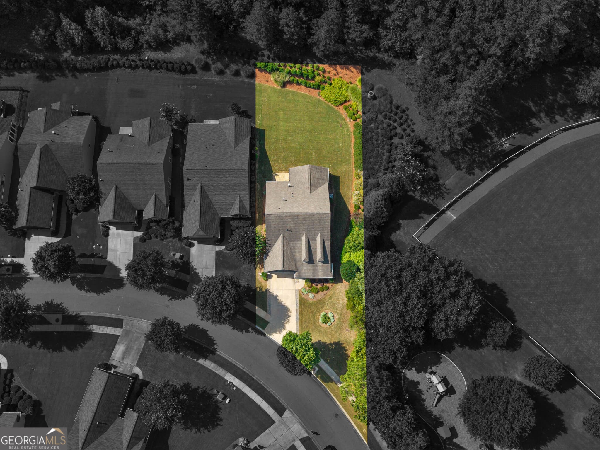 3 bedroom, 3 bathroom, 2,352 sq ft single family residence for sale at 100 Crape Myrtle Drive, Griffin, GA 30223 — photo 10