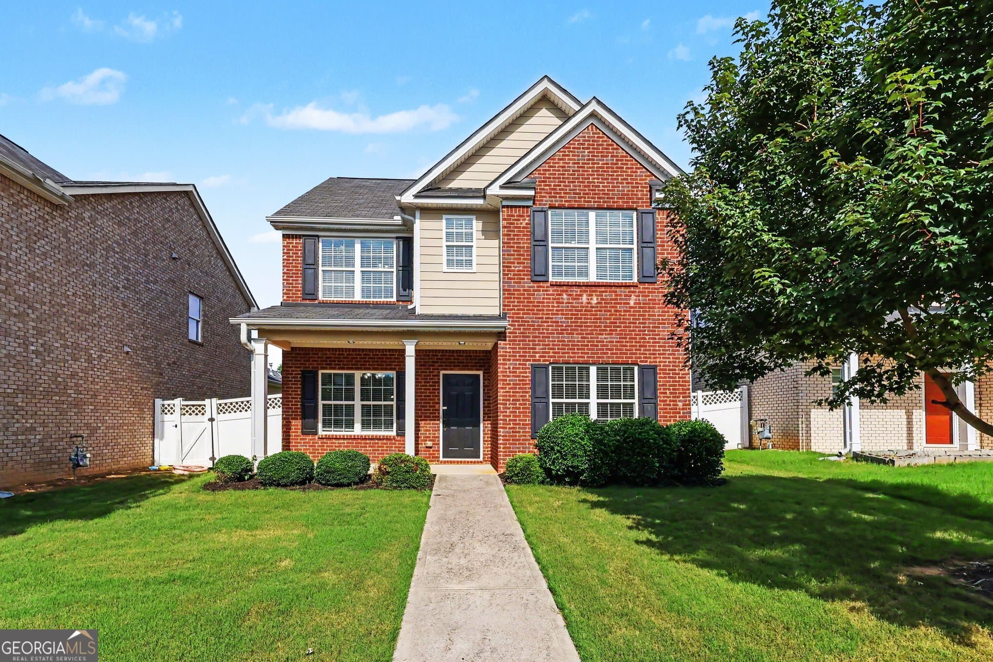 4 bedroom, 3 bathroom, 2,275 sq ft single family residence sold at 664 Armitage Way, Stockbridge, GA 30281