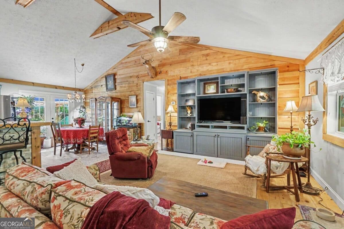 3 bedroom, 2 bathroom, 1,479 sq ft single family residence for sale at 1131 Parks Mill Lane, Buckhead, GA 30625 — photo 7