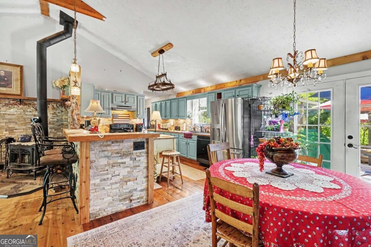 3 bedroom, 2 bathroom, 1,479 sq ft single family residence for sale at 1131 Parks Mill Lane, Buckhead, GA 30625 — photo 9