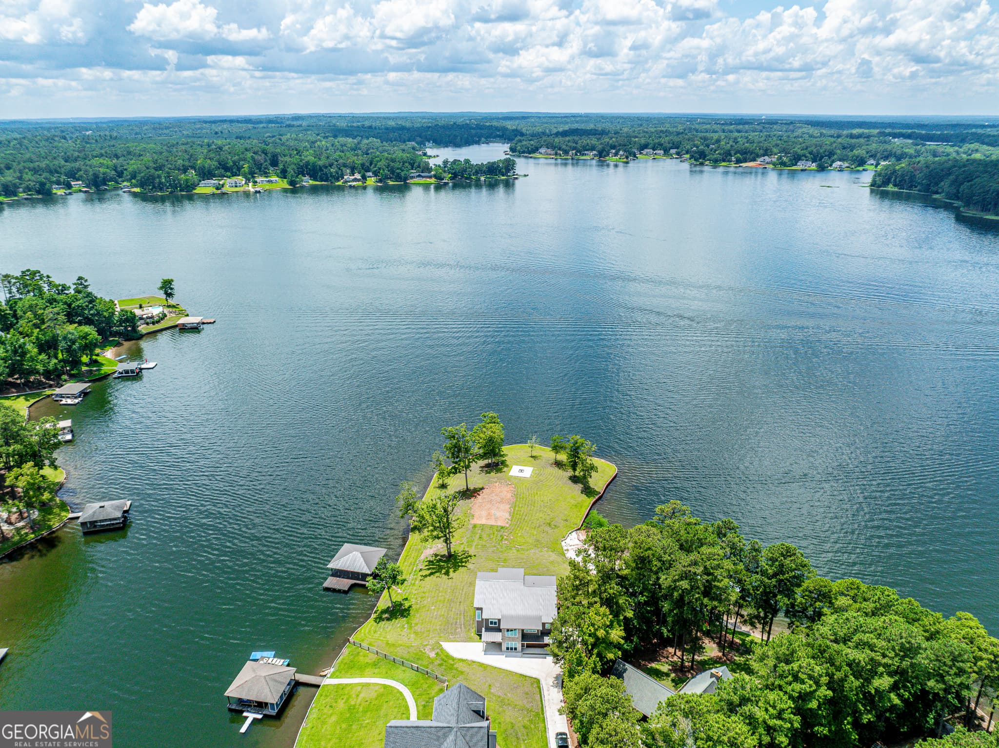 5 bedroom, 4.5 bathroom, 3,828 sq ft single family residence for sale at 120 Shillelagh Circle, Sparta, GA 31087 — photo 6